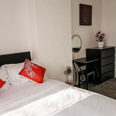 Carnock Road Apartment - Silverburn Shopping Centre Glasgow Extérieur photo