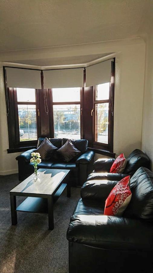 Carnock Road Apartment - Silverburn Shopping Centre Glasgow Extérieur photo